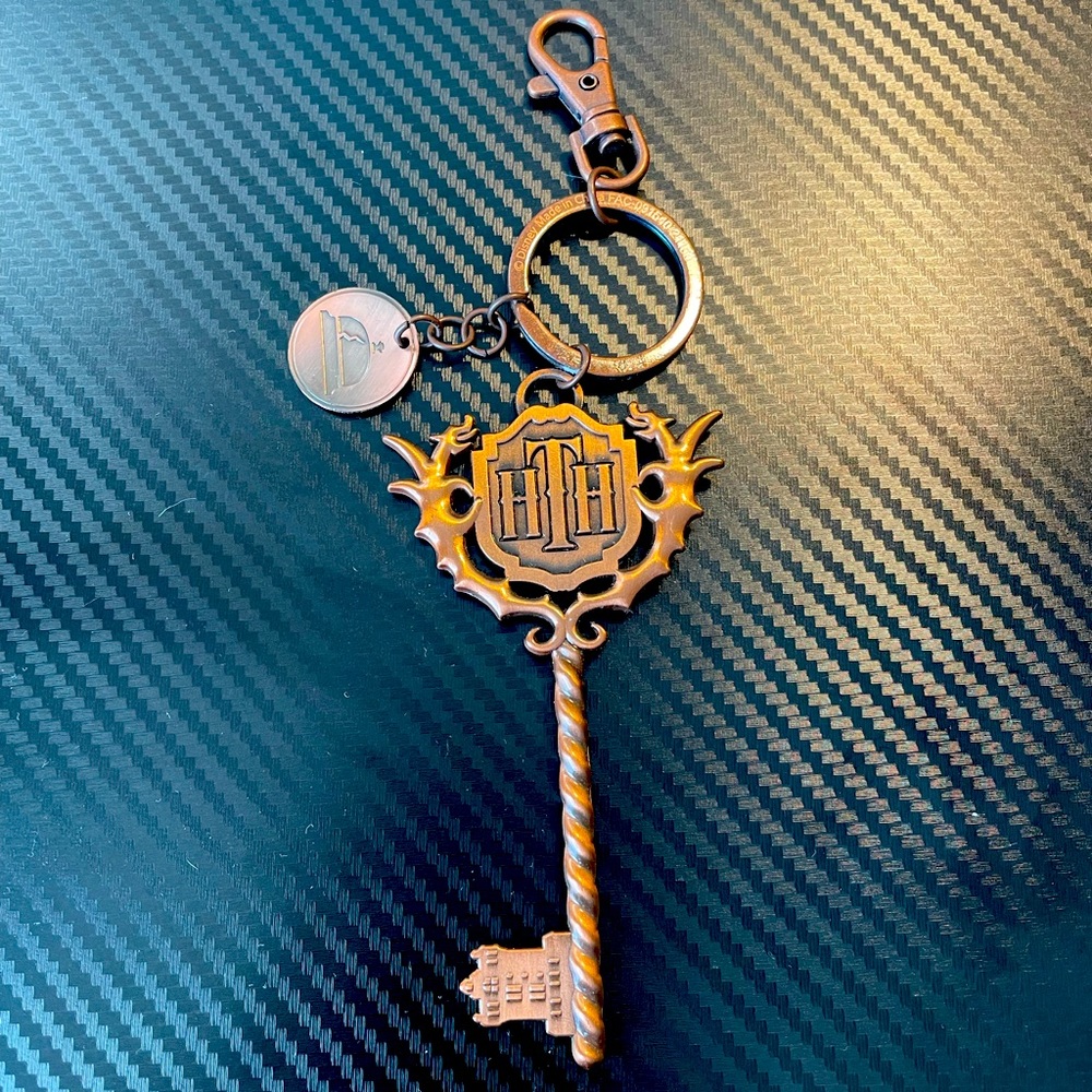 Hollywood tower of terror key chain